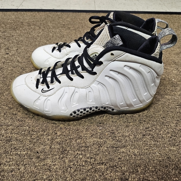 Nike Foamposite 6y - Picture 5 of 7